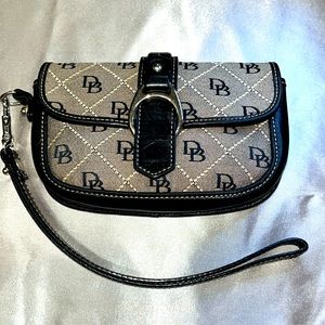 Dooney & Bourke Clutch Purse